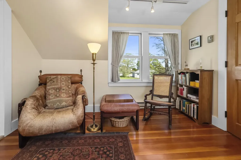 7 Pacific Street Rockland ME 04841