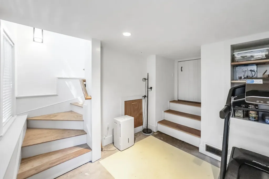 7 Pacific Street Rockland ME 04841