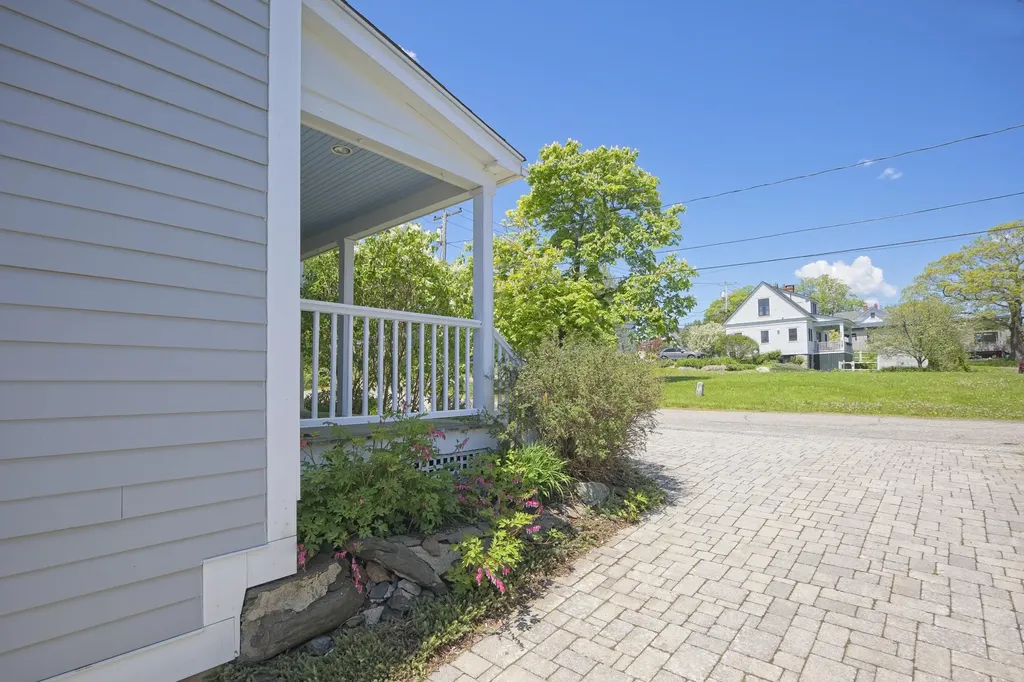 7 Pacific Street Rockland ME 04841