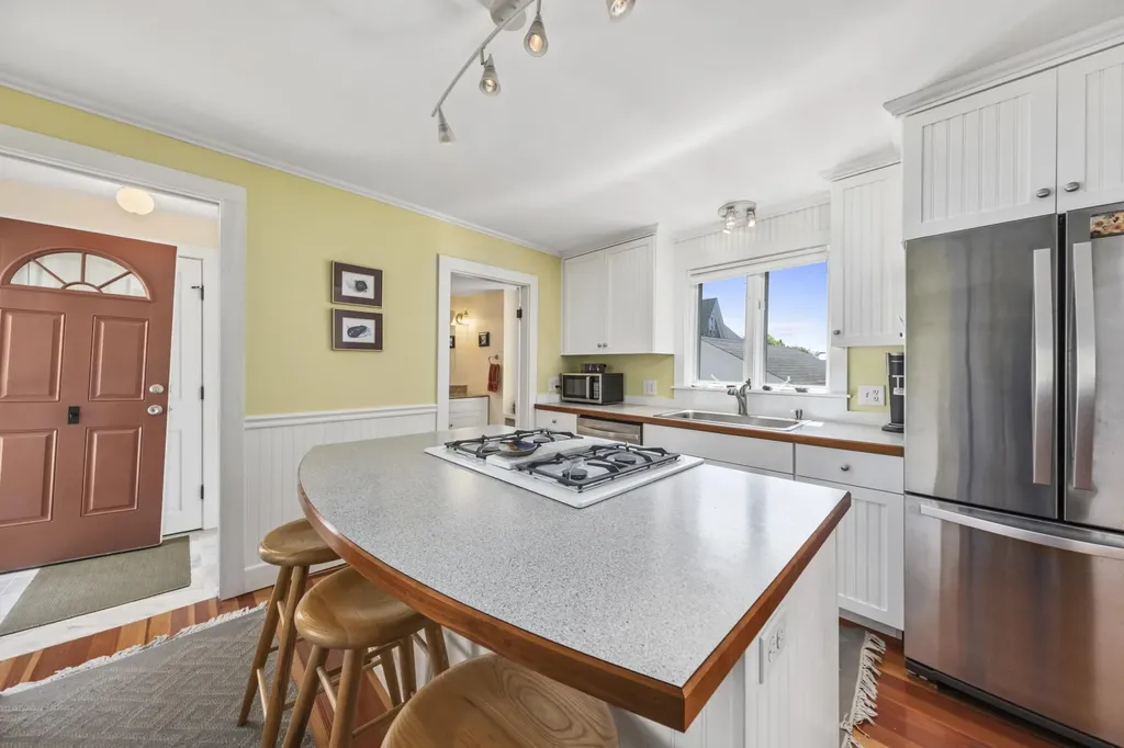 7 Pacific Street Rockland ME 04841