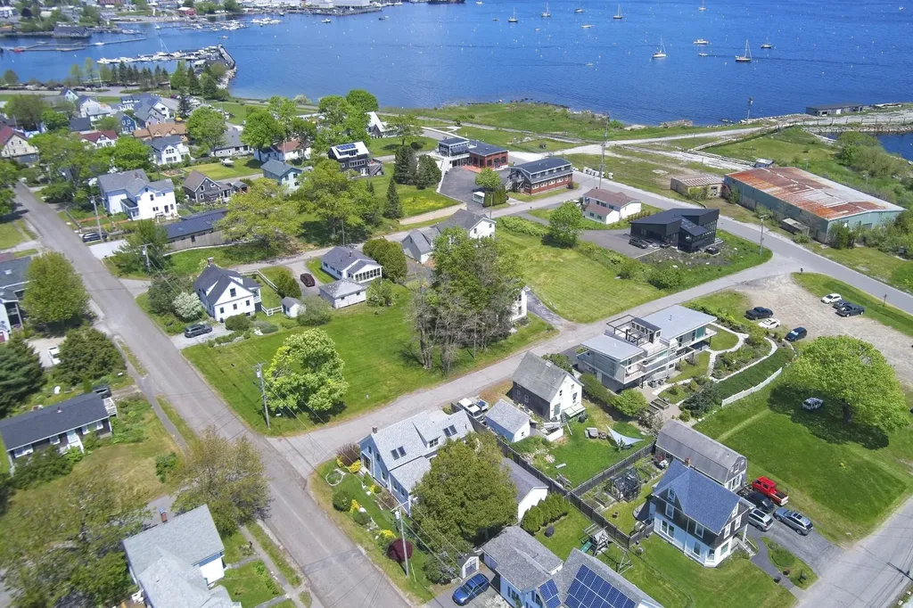 7 Pacific Street Rockland ME 04841