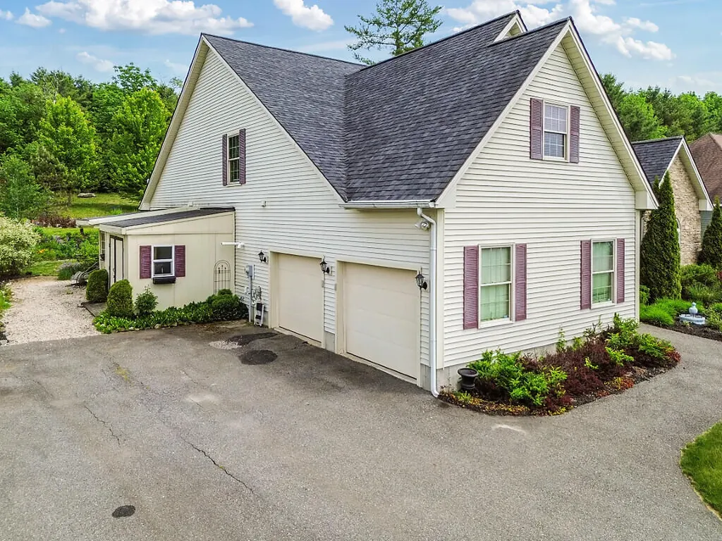 23 Fieldstone Drive Augusta ME 04330