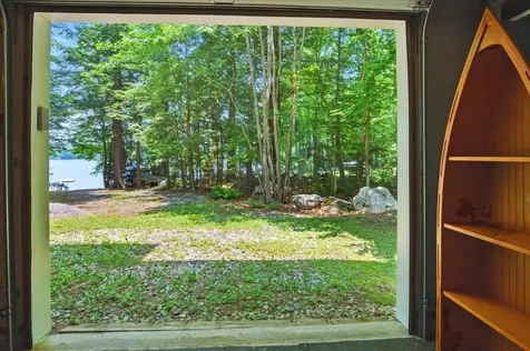 11 South Mcsherry Lane Hartford ME 04220