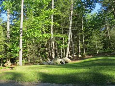 11 South Mcsherry Lane Hartford ME 04220