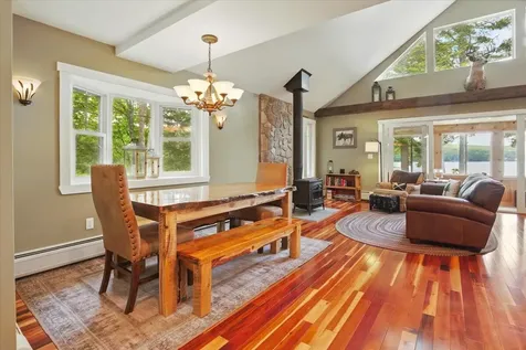 11 South Mcsherry Lane Hartford ME 04220