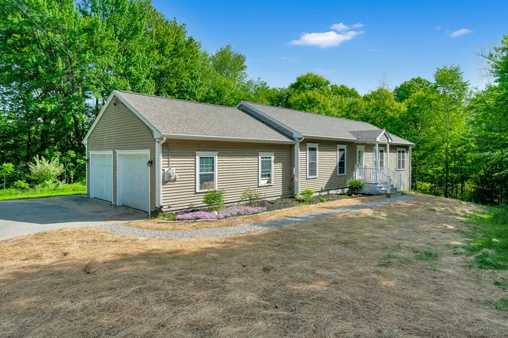 22 Gladys Drive Oxford ME 04270