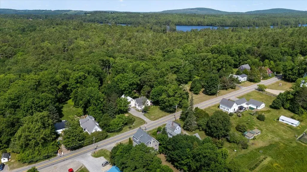 13 Liberty Road Washington ME 04574