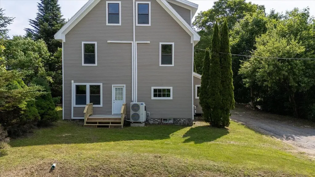 13 Liberty Road Washington ME 04574