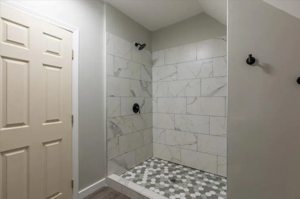 13 Liberty Road Washington ME 04574