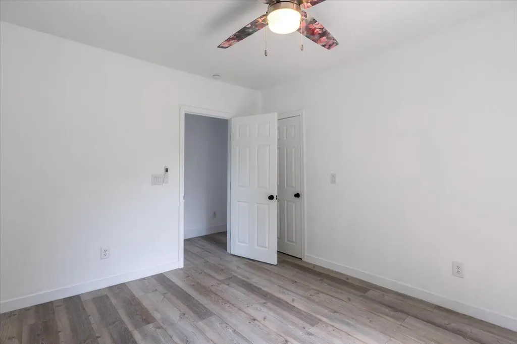 13 Liberty Road Washington ME 04574