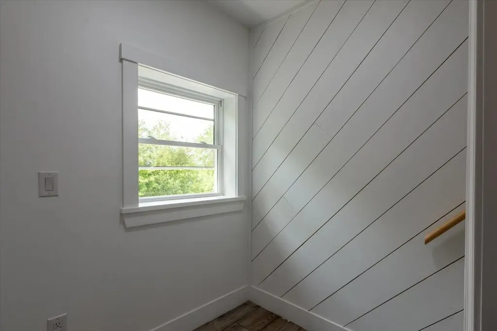 13 Liberty Road Washington ME 04574