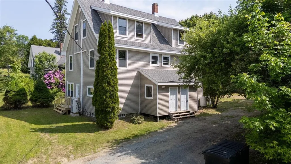 13 Liberty Road Washington ME 04574