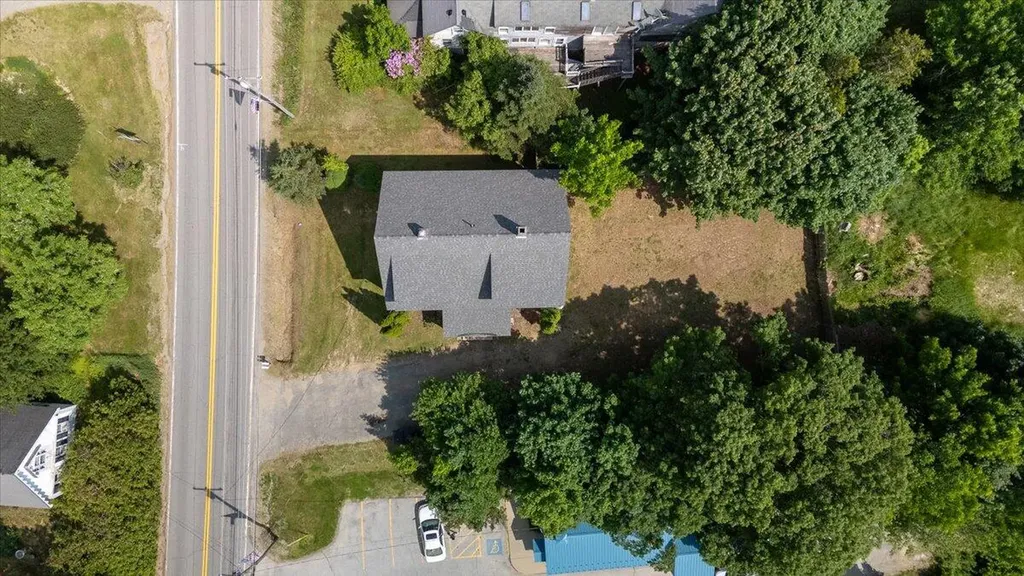 13 Liberty Road Washington ME 04574