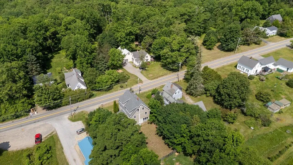 13 Liberty Road Washington ME 04574