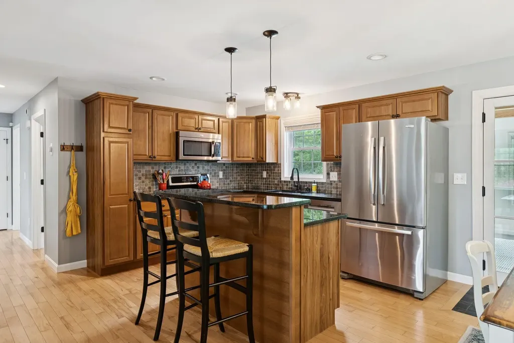 14 Jordan Circle Gray ME 04039