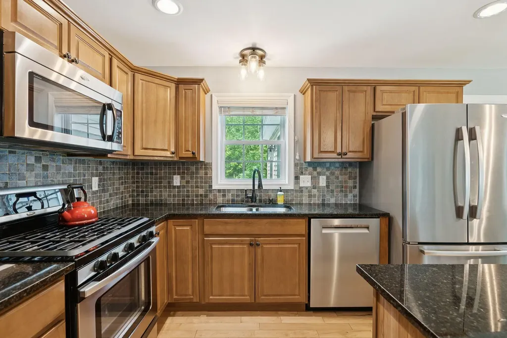14 Jordan Circle Gray ME 04039