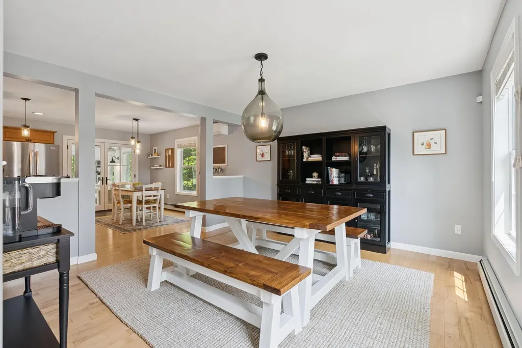 14 Jordan Circle Gray ME 04039