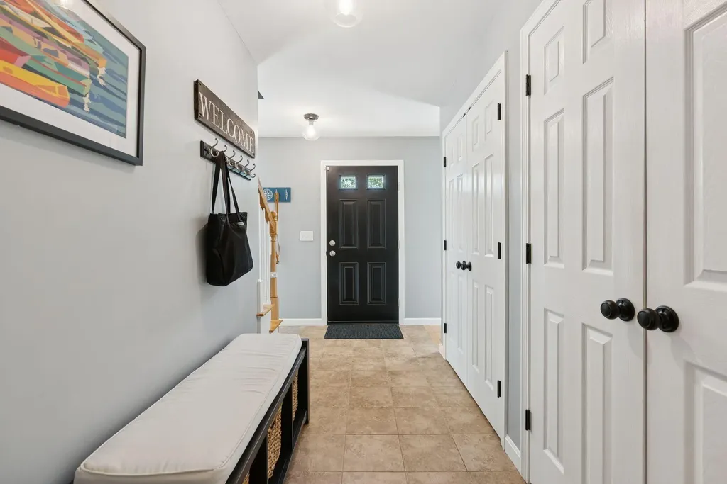 14 Jordan Circle Gray ME 04039