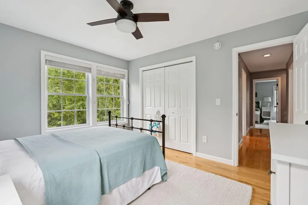 14 Jordan Circle Gray ME 04039