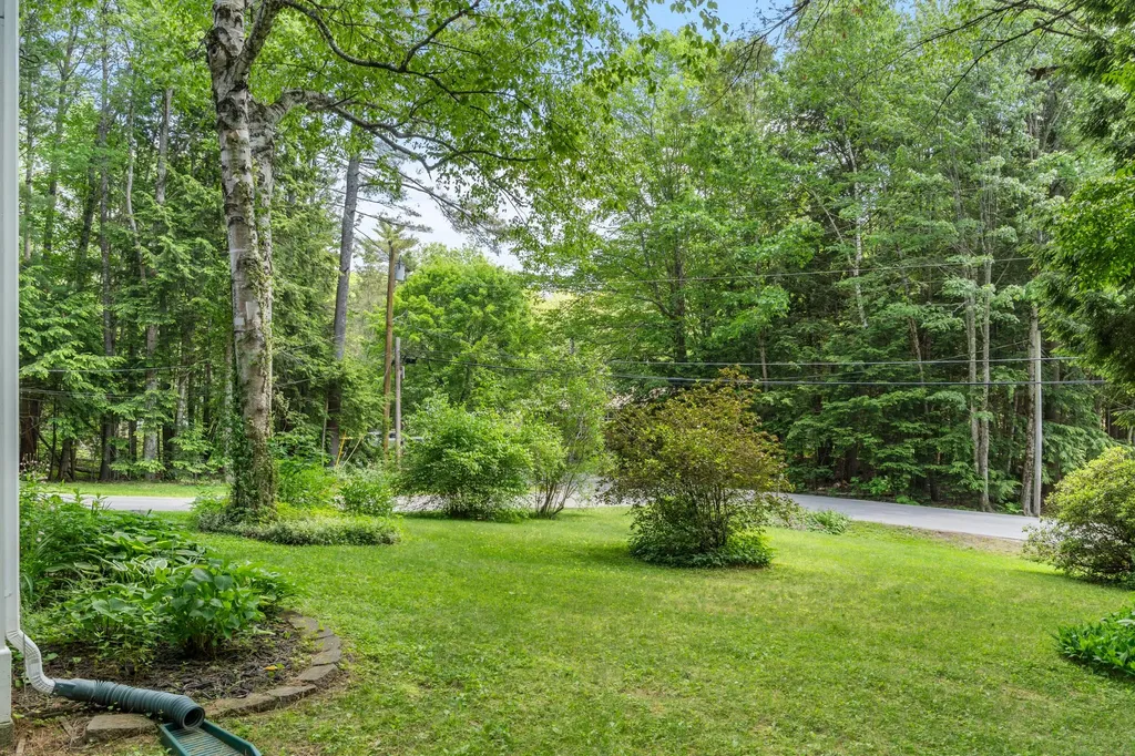 62 Country Club Road Manchester ME 04351