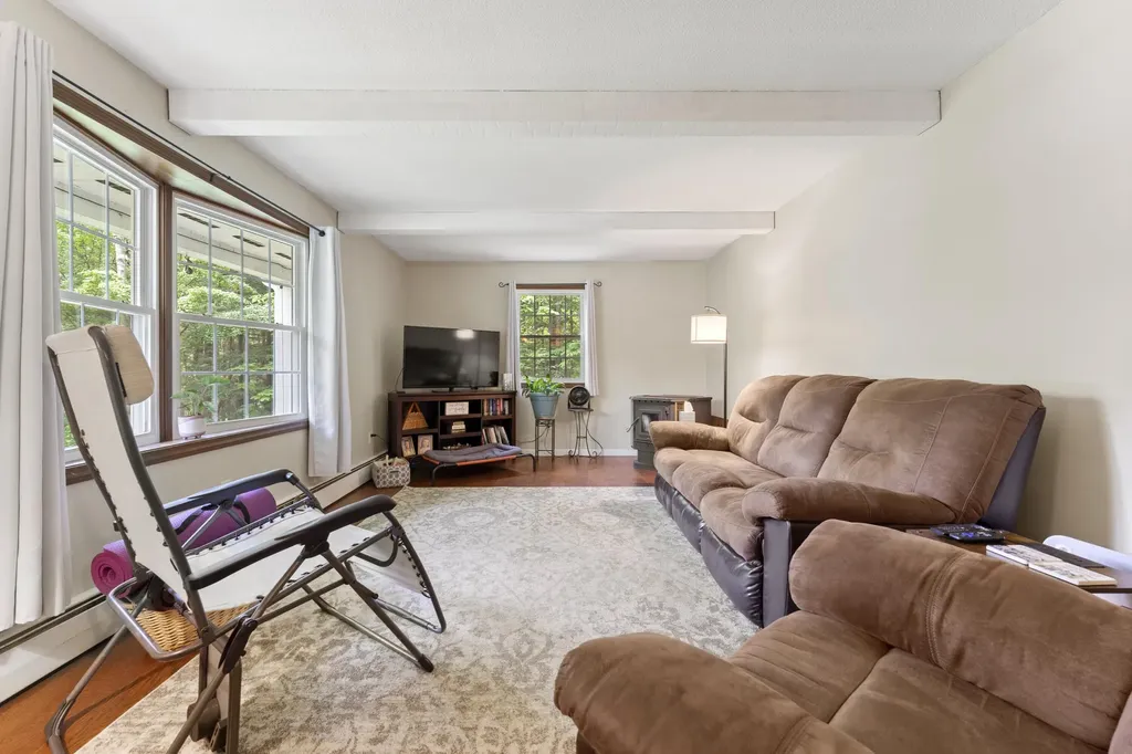 62 Country Club Road Manchester ME 04351