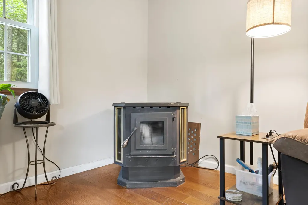 62 Country Club Road Manchester ME 04351
