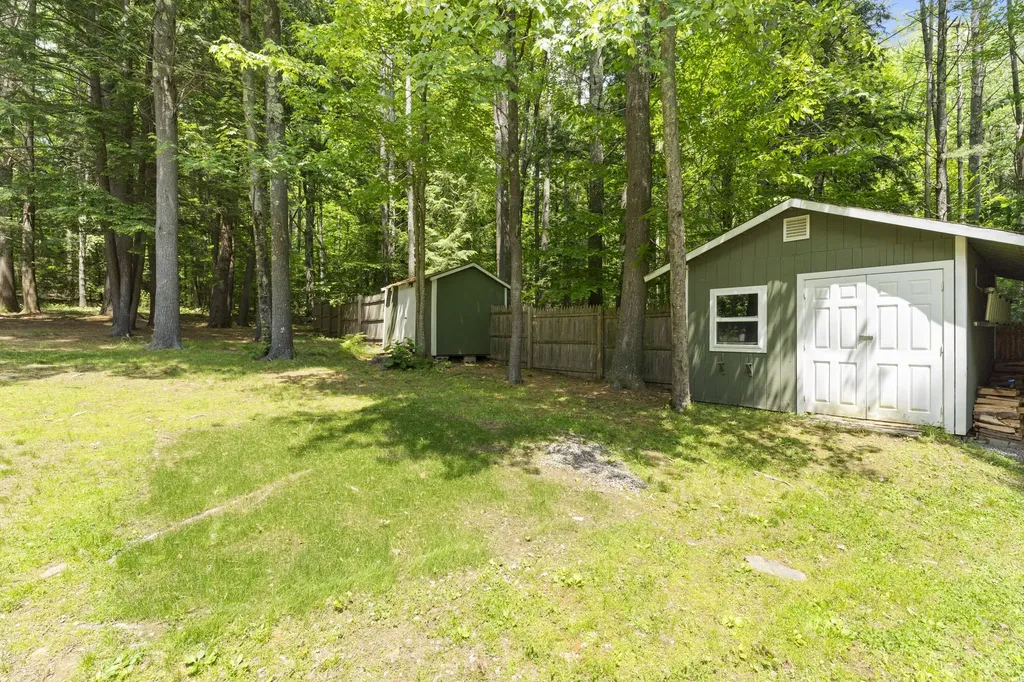 62 Country Club Road Manchester ME 04351