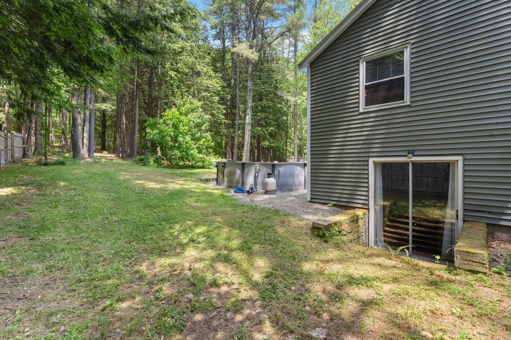 62 Country Club Road Manchester ME 04351