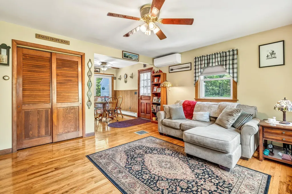 28 Pond Road Wilton ME 04294