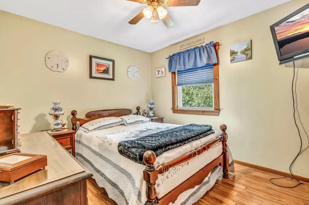 28 Pond Road Wilton ME 04294