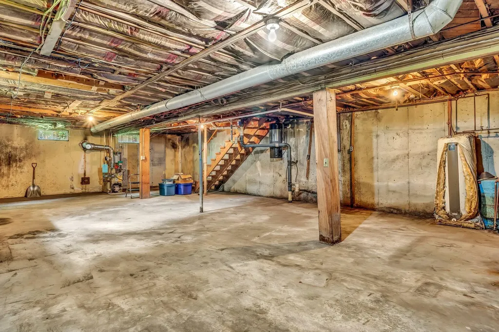 28 Pond Road Wilton ME 04294