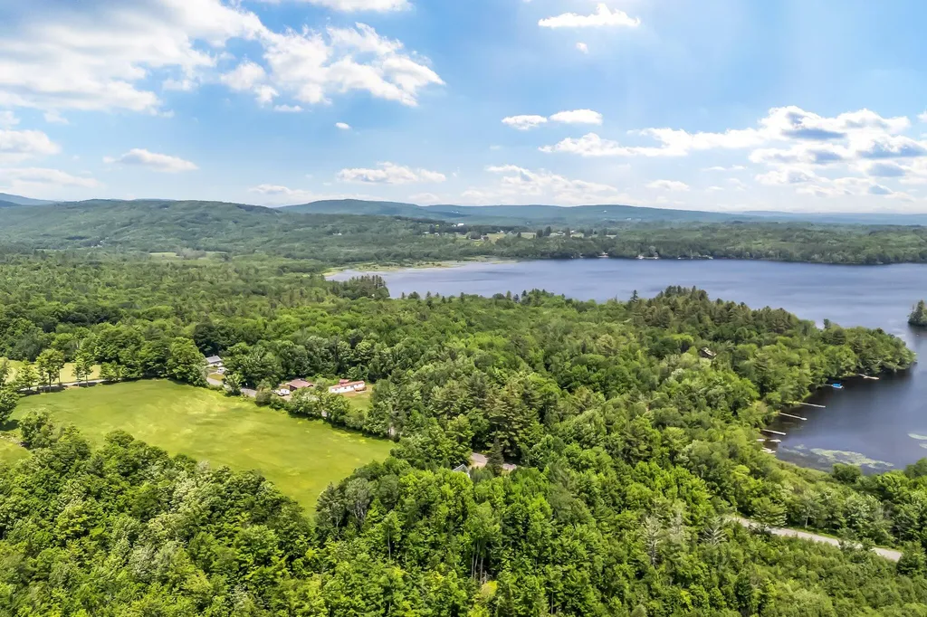 28 Pond Road Wilton ME 04294