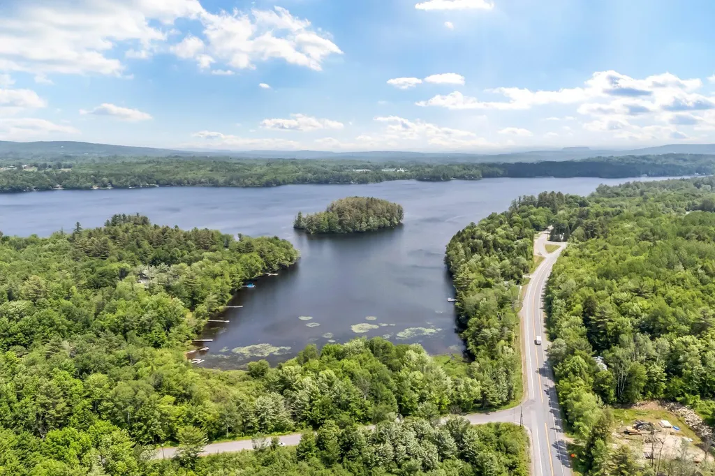 28 Pond Road Wilton ME 04294