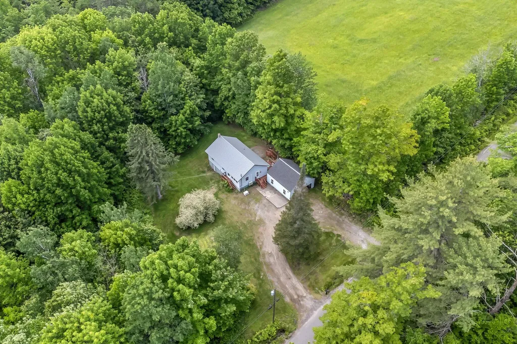 28 Pond Road Wilton ME 04294