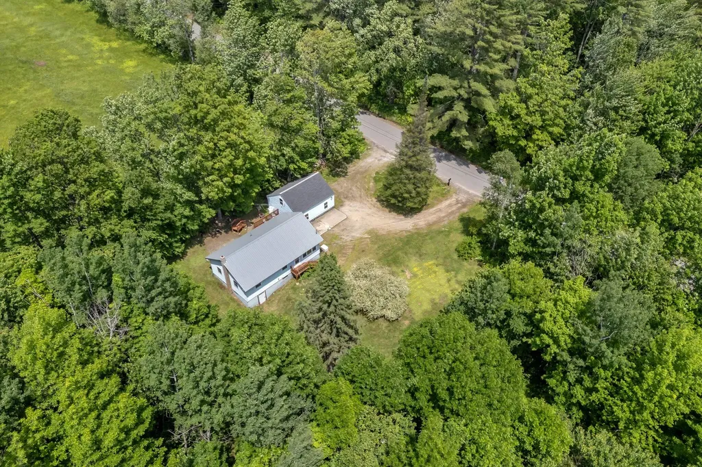 28 Pond Road Wilton ME 04294
