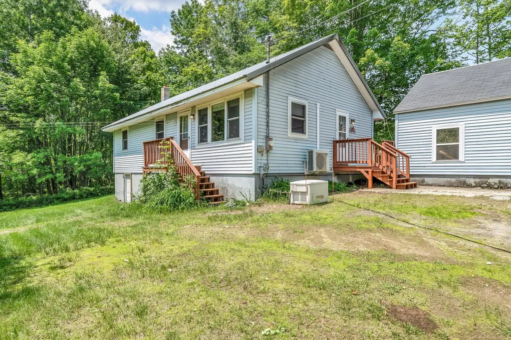 28 Pond Road Wilton ME 04294