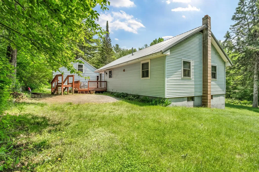 28 Pond Road Wilton ME 04294