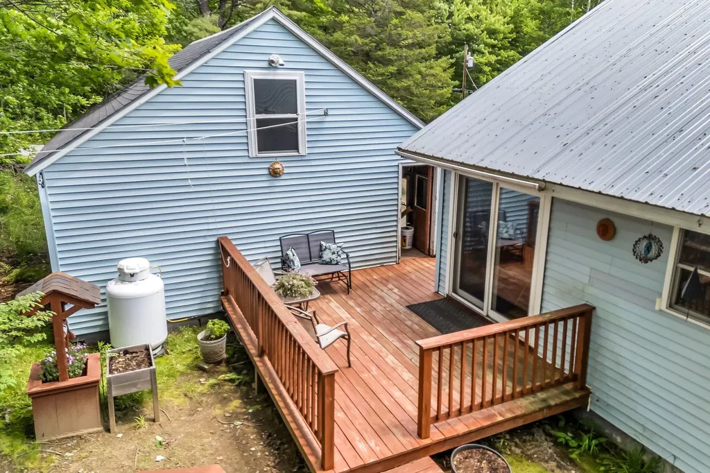 28 Pond Road Wilton ME 04294