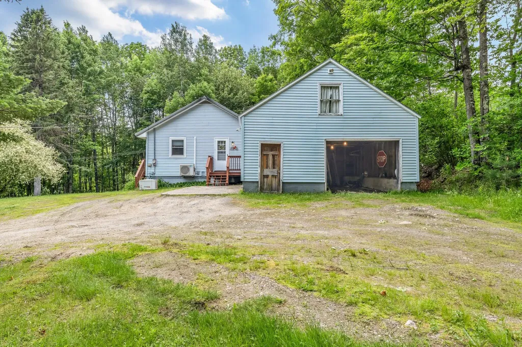 28 Pond Road Wilton ME 04294