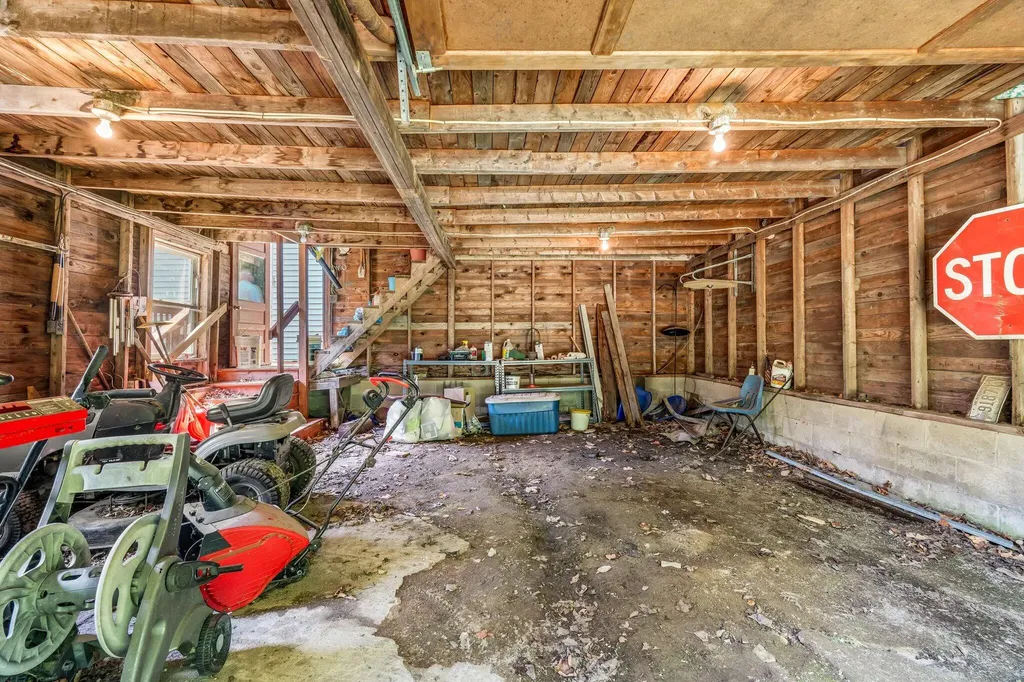 28 Pond Road Wilton ME 04294