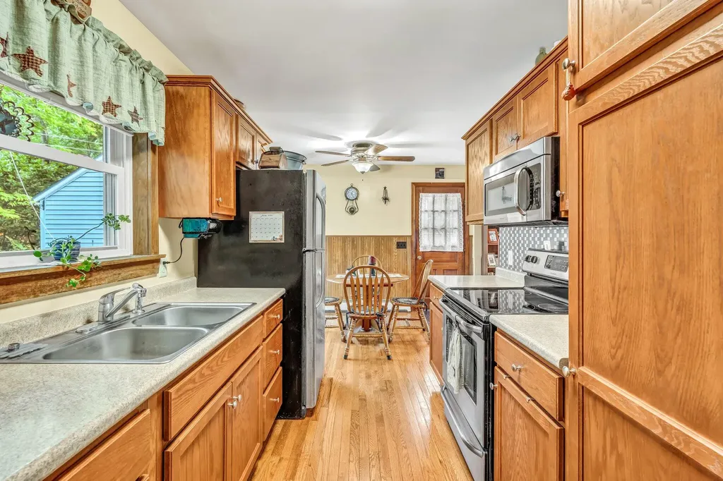 28 Pond Road Wilton ME 04294