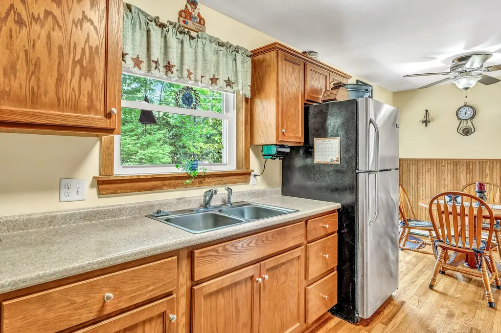 28 Pond Road Wilton ME 04294