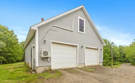 32 Nickerson Road Searsport ME 04974