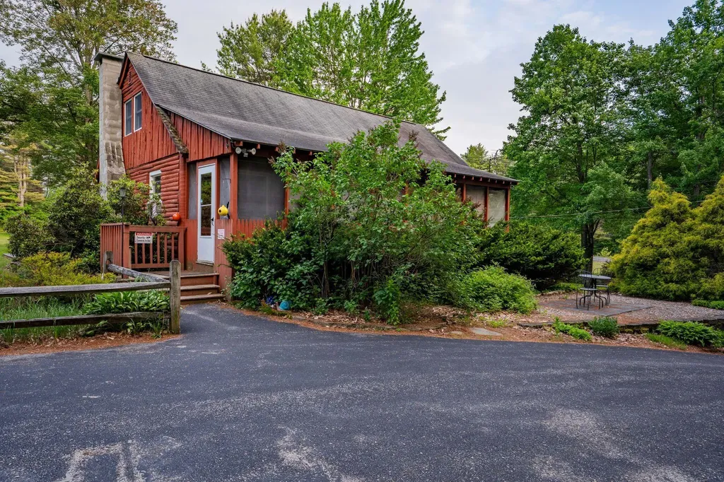 198 Swamp Road Durham ME 04222