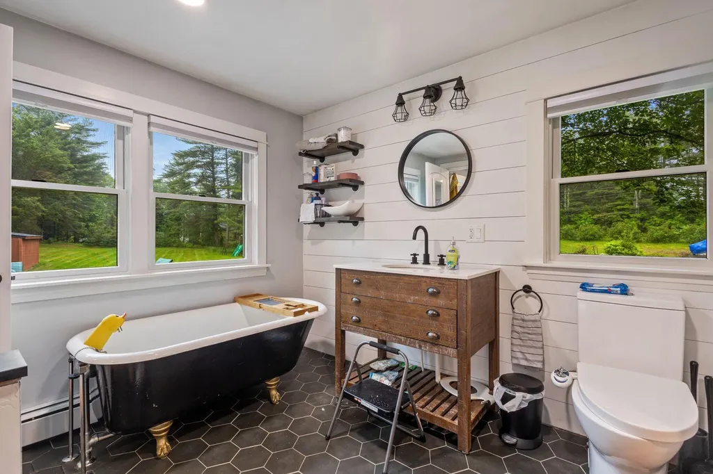 198 Swamp Road Durham ME 04222