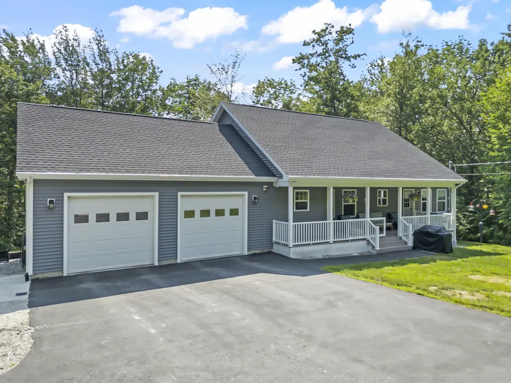 25 Sawyer Road Poland ME 04274