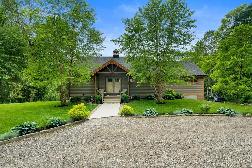 40 Bartlett Lane Eliot ME 03903