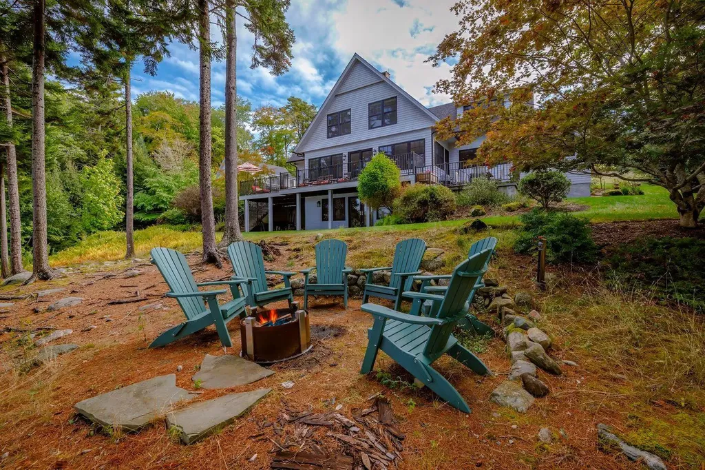 19 Vista Way Mount Desert ME 04660