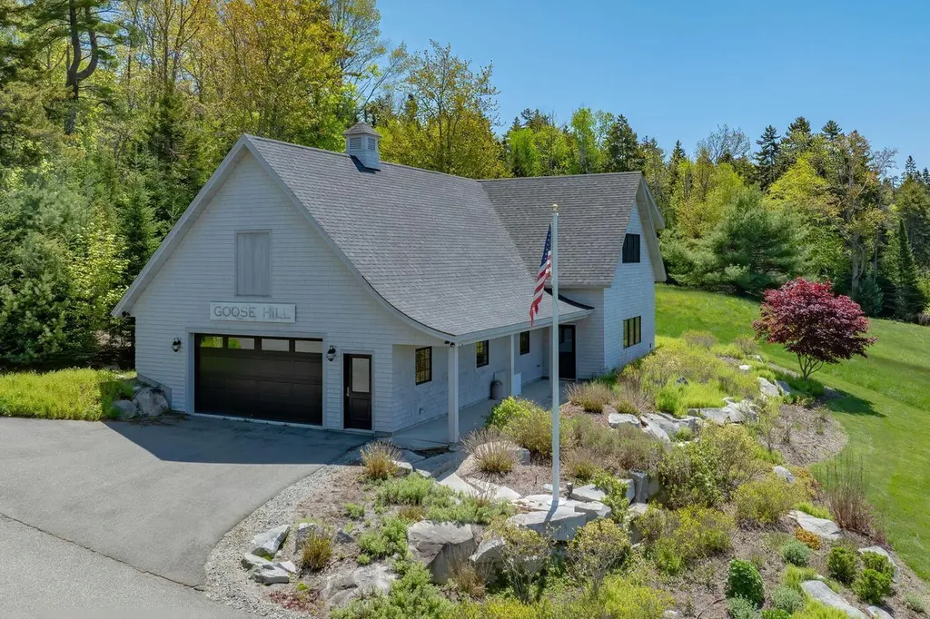 19 Vista Way Mount Desert ME 04660