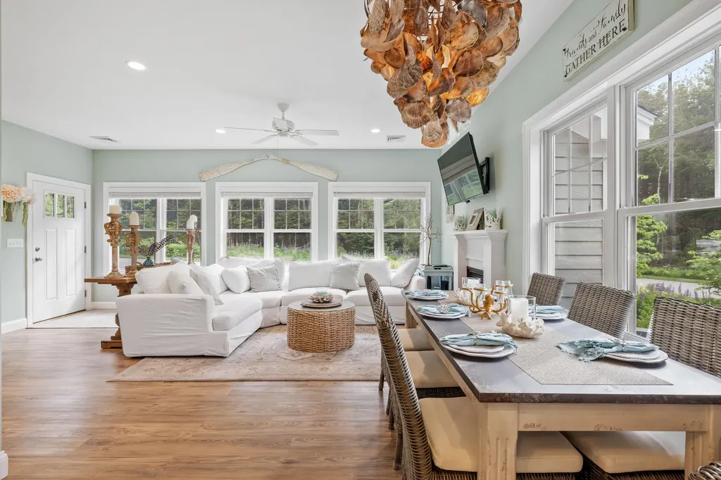 18 Frontier Way Arundel ME 04046